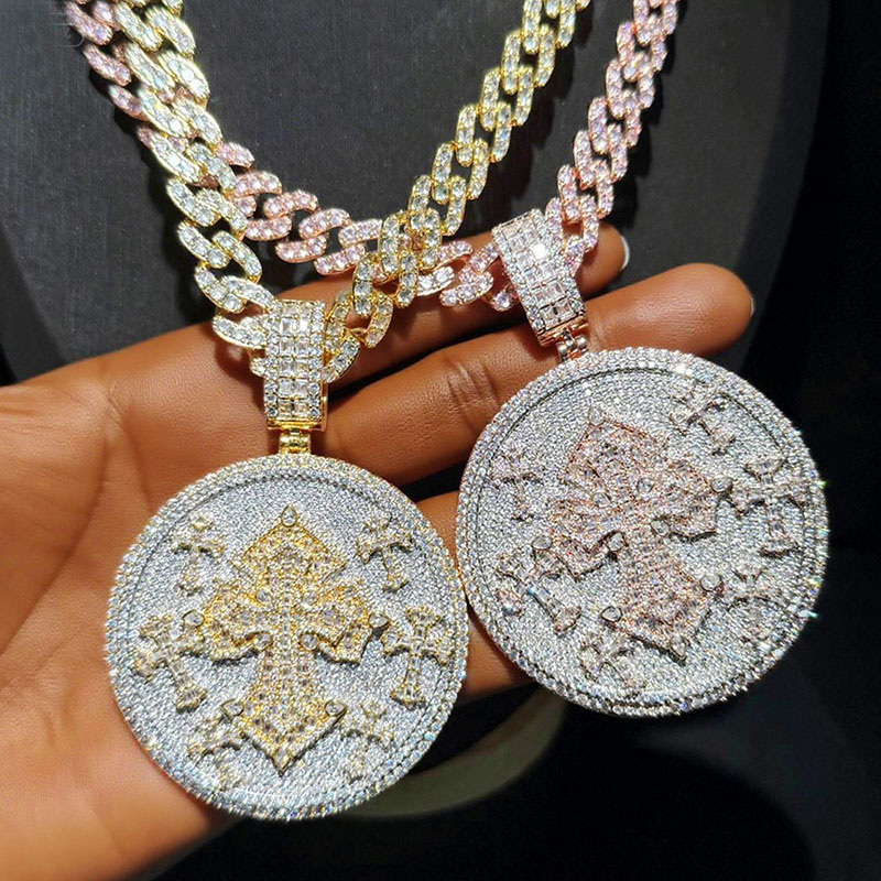 ヒップホップブリンブリンアイスアウト12mm幅ラウンドクロス - Cuban Link Chain 12Mm のレビューと価格