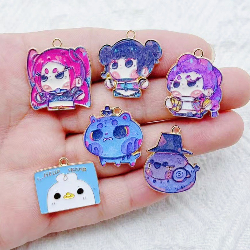 10 個漫画アニメペンダントオイルドロップ合金 DIY イヤ - Earrings のレビューと価格