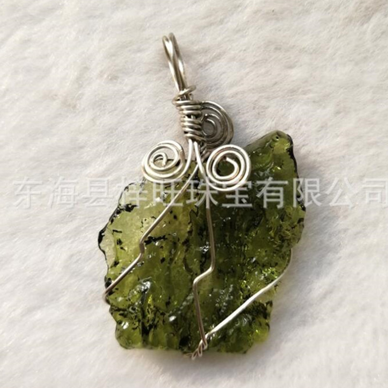 1 個ホットセール A++ 天然モルダバイトグリーンエアロラ - Crystal Pendant Necklace Natural Stone のレビューと価格
