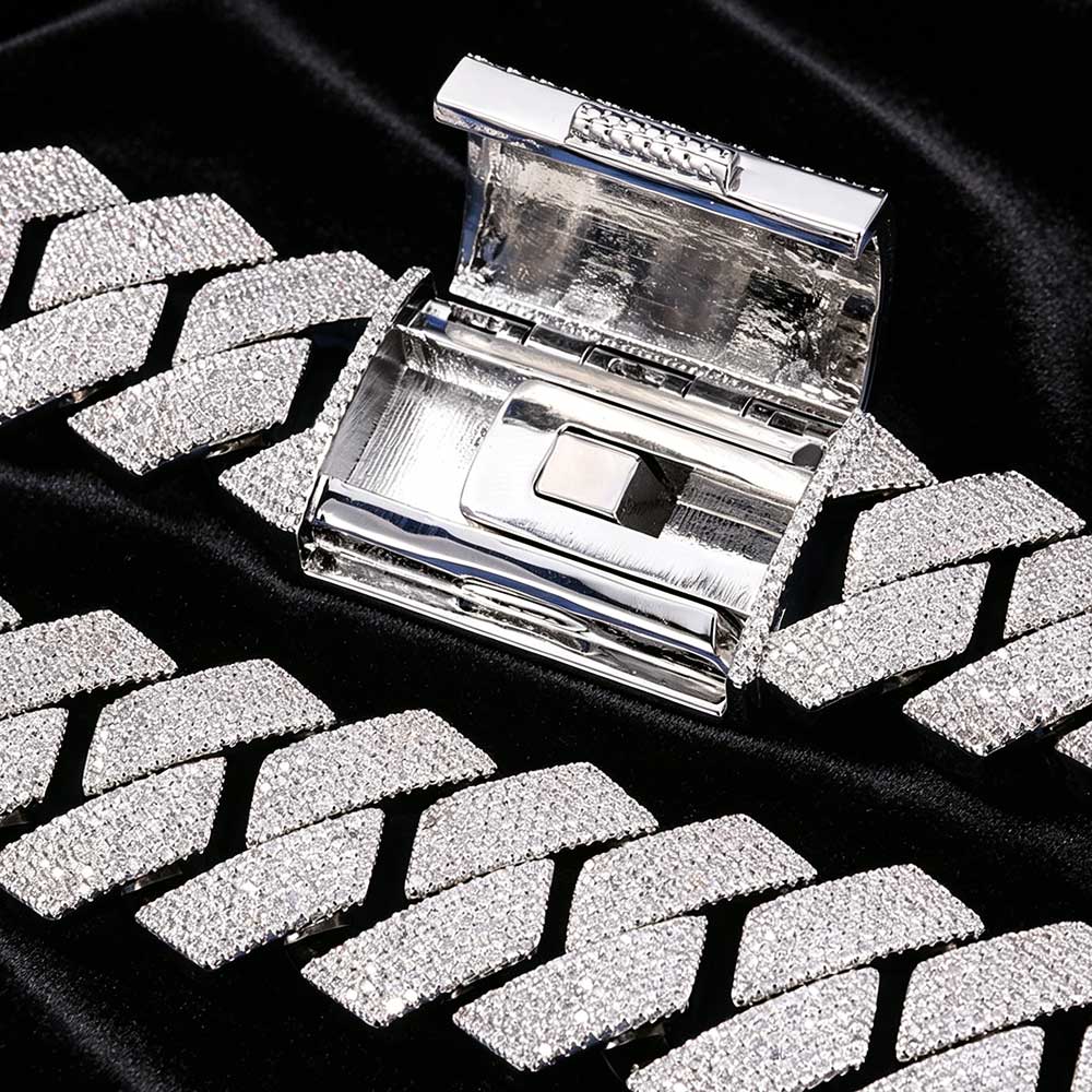 ヌオヤ アイスアウト 26mm 6列キューバンリンクチェーン - Cuban Link Chain 12Mm のレビューと価格