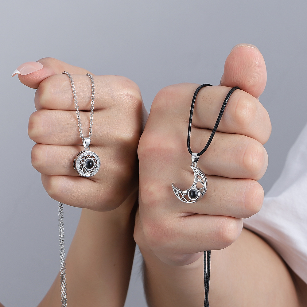カップル用マグネット付きマグネットネックレス,2ユニット,1 - Magnetic Couple Matching Necklaces のレビューと価格